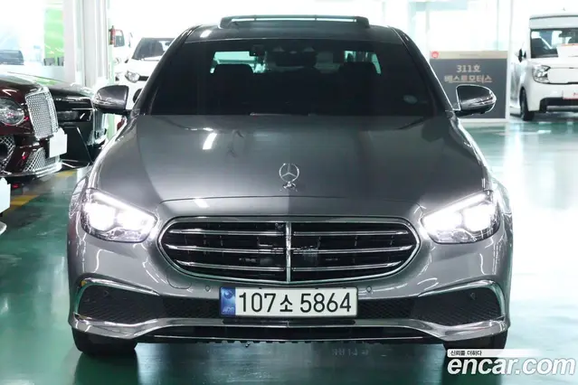 Mercedes-Benz E-Class 2023 2.0 автомат (гидро), миниатюра 3 Mercedes-Benz E-Class 2023 2.0 автомат (гидро), миниатюра 3