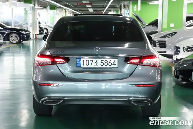 Mercedes-Benz E-Class 2023 2.0 автомат (гидро), миниатюра 4 Mercedes-Benz E-Class 2023 2.0 автомат (гидро), миниатюра 4
