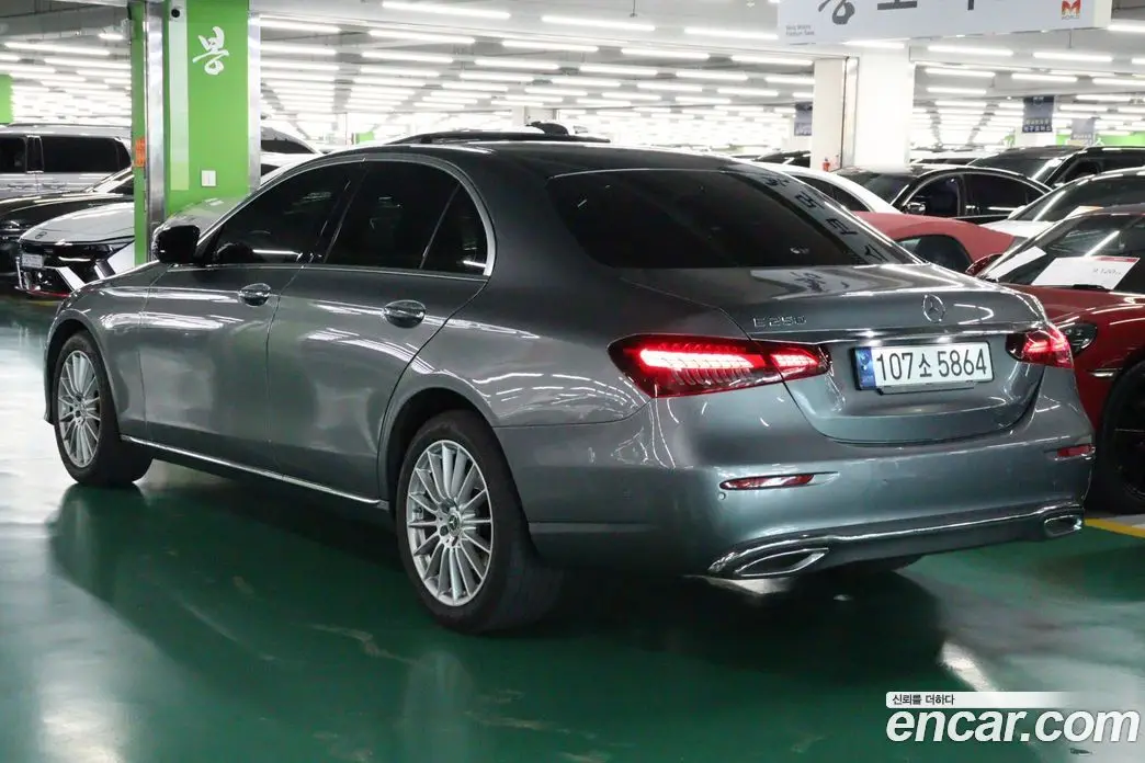 Mercedes-Benz E-Class 2023 2.0 автомат (гидро), фото 5 Mercedes-Benz E-Class 2023 2.0 автомат (гидро), фото 5