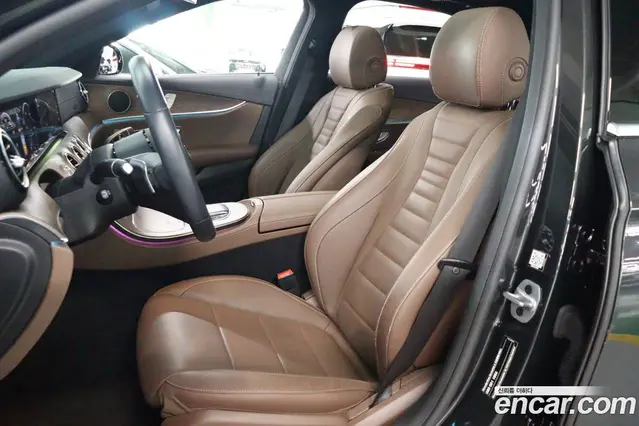 Mercedes-Benz E-Class 2023 2.0 автомат (гидро), миниатюра 8 Mercedes-Benz E-Class 2023 2.0 автомат (гидро), миниатюра 8