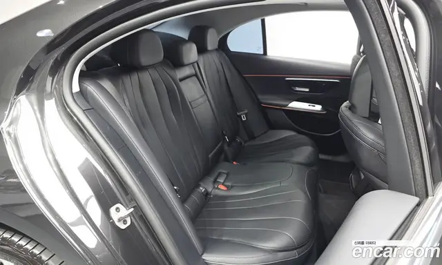 Mercedes-Benz E-Class 2024 2.0 автомат (гидро), миниатюра 11
