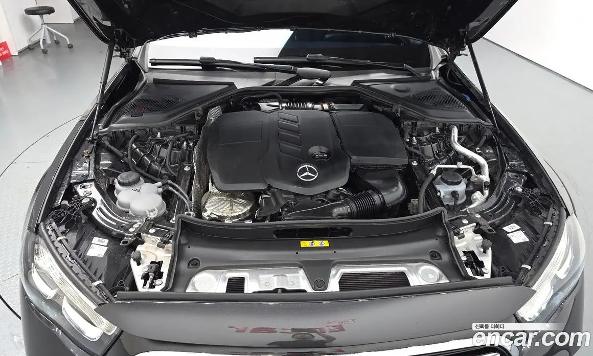 Mercedes-Benz E-Class 2024 2.0 автомат (гидро), фото 6