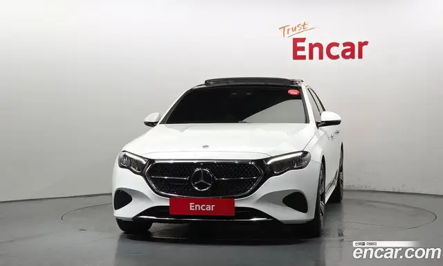 Mercedes-Benz E-Class 2025 2.0 автомат (гидро), миниатюра 3