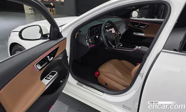 Mercedes-Benz E-Class 2025 2.0 автомат (гидро), миниатюра 10