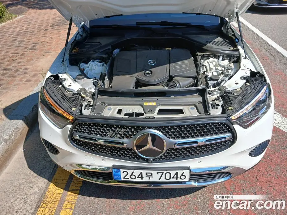 Mercedes-Benz GLC-Class 2024 2.0 автомат (гидро), фото 12 Mercedes-Benz GLC-Class 2024 2.0 автомат (гидро), фото 12