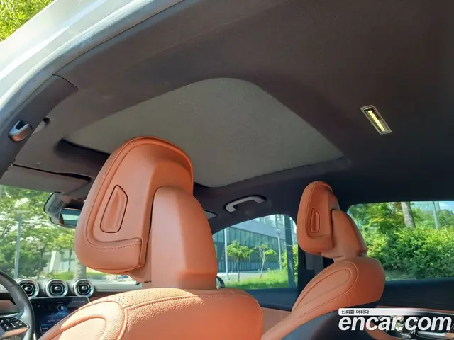 Mercedes-Benz GLC-Class 2024 2.0 автомат (гидро), миниатюра 10 Mercedes-Benz GLC-Class 2024 2.0 автомат (гидро), миниатюра 10