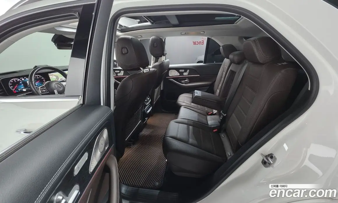 Mercedes-Benz GLE-Class 2023 3.0 автомат (гидро), фото 17 Mercedes-Benz GLE-Class 2023 3.0 автомат (гидро), фото 17