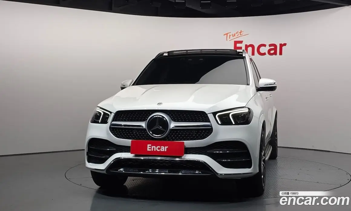 Mercedes-Benz GLE-Class 2023 3.0 автомат (гидро), фото 3 Mercedes-Benz GLE-Class 2023 3.0 автомат (гидро), фото 3