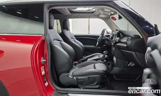 Mini Cooper 2016 1.5 автомат (гидро), миниатюра 11