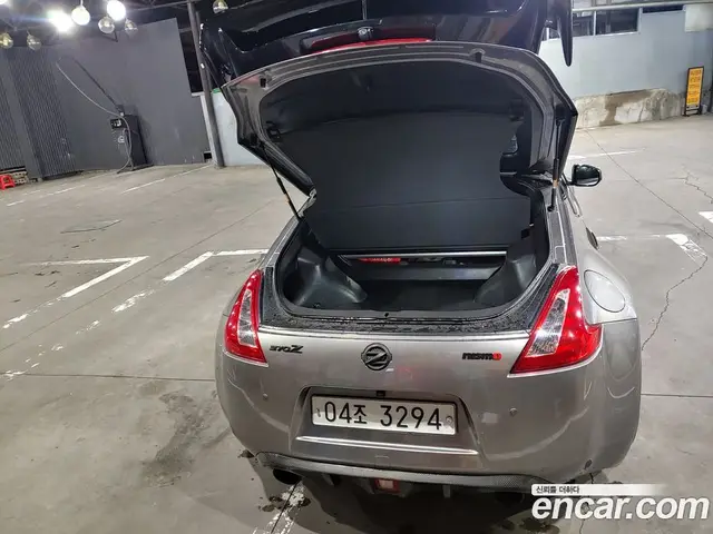 Nissan 370Z 2010 3.7 автомат (гидро), миниатюра 2