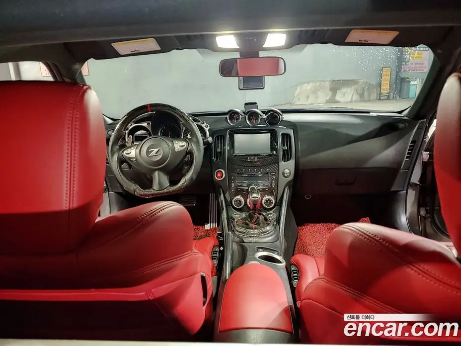 Nissan 370Z 2010 3.7 автомат (гидро), фото 7