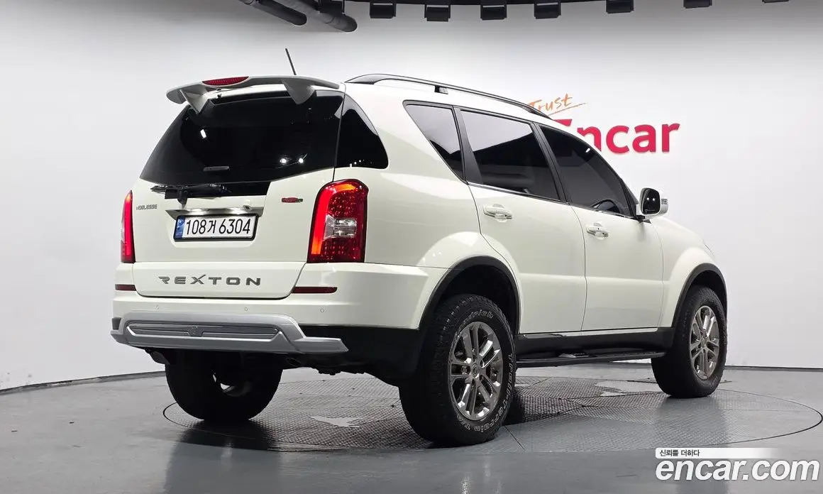 SsangYong Rexton 2016 2.2 автомат (гидро), фото 2 SsangYong Rexton 2016 2.2 автомат (гидро), фото 2