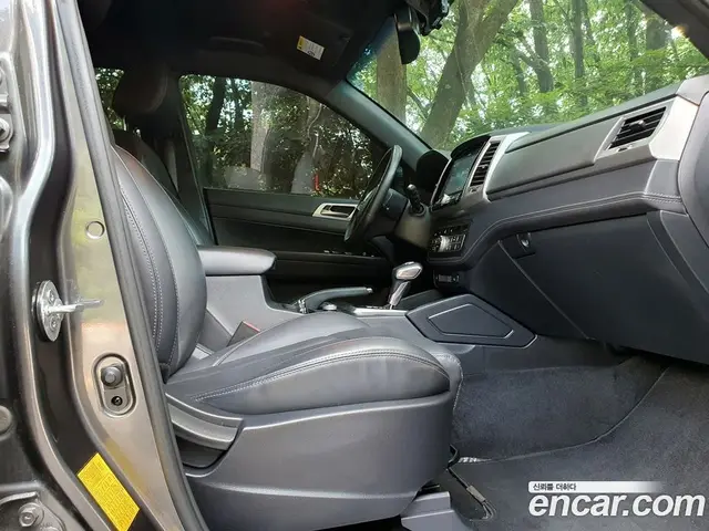SsangYong Rexton 2019 2.2 автомат (гидро), миниатюра 6