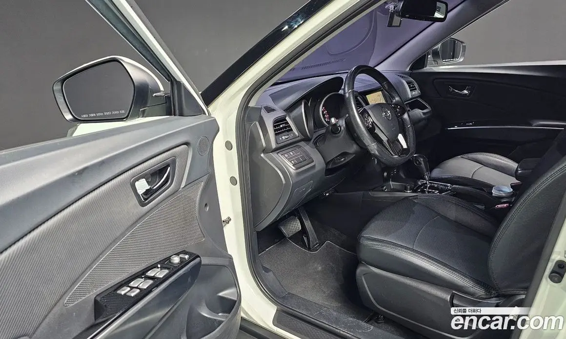 SsangYong TIBOLI 2016 1.6 автомат (гидро), фото 11