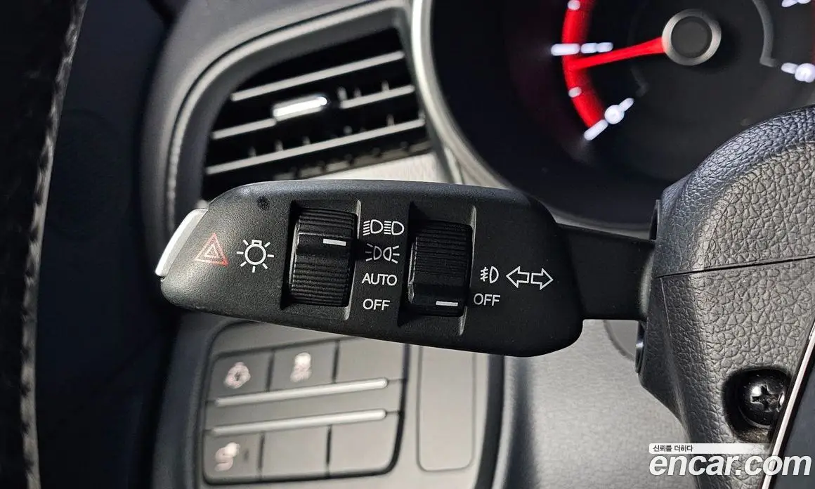 SsangYong TIBOLI 2016 1.6 автомат (гидро), фото 13