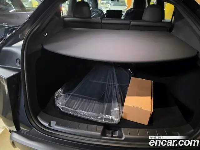 Tesla Model Y 2026 0.2 автомат (гидро), миниатюра 5