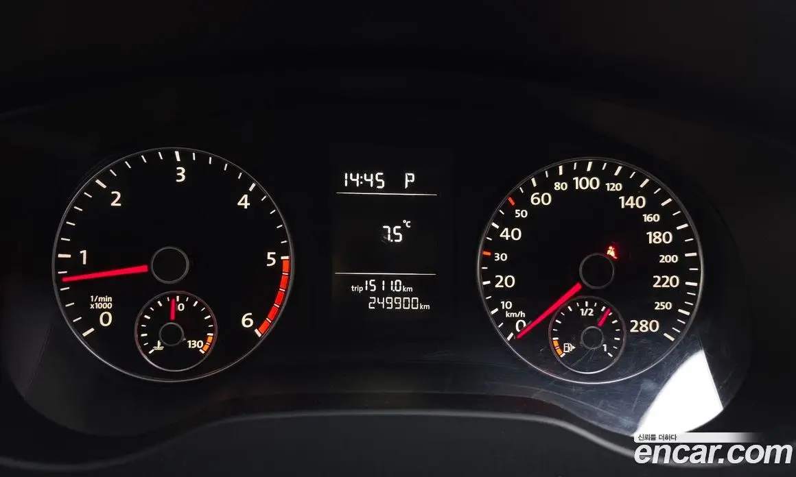 Volkswagen Jetta 2013 1.6 автомат (гидро), фото 8 Volkswagen Jetta 2013 1.6 автомат (гидро), фото 8
