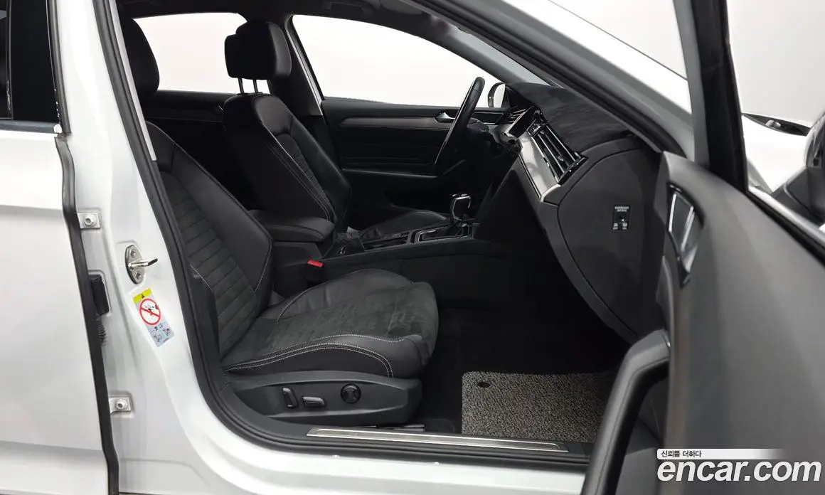 Volkswagen Passat 2022 2.0 автомат (гидро), фото 11 Volkswagen Passat 2022 2.0 автомат (гидро), фото 11