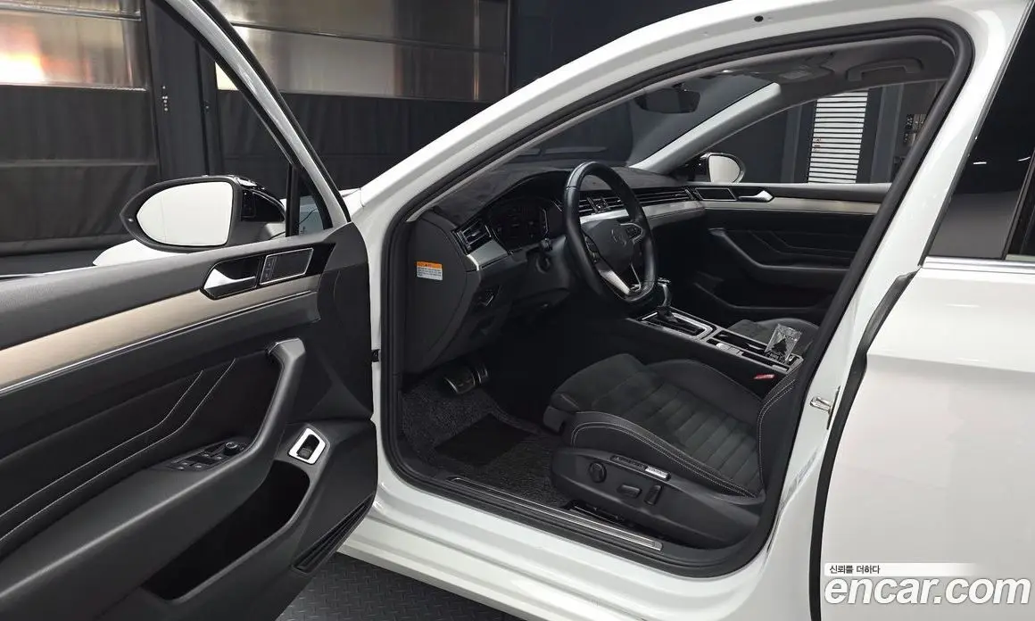 Volkswagen Passat 2022 2.0 автомат (гидро), фото 10 Volkswagen Passat 2022 2.0 автомат (гидро), фото 10