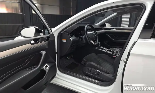 Volkswagen Passat 2022 2.0 автомат (гидро), миниатюра 10 Volkswagen Passat 2022 2.0 автомат (гидро), миниатюра 10