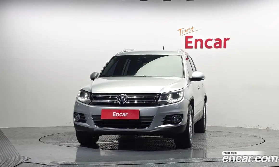 Volkswagen Tiguan 2013 2.0 автомат (гидро), фото 3