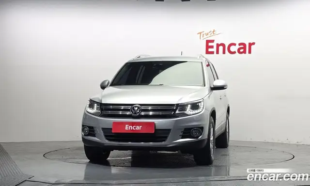 Volkswagen Tiguan 2013 2.0 автомат (гидро), миниатюра 3