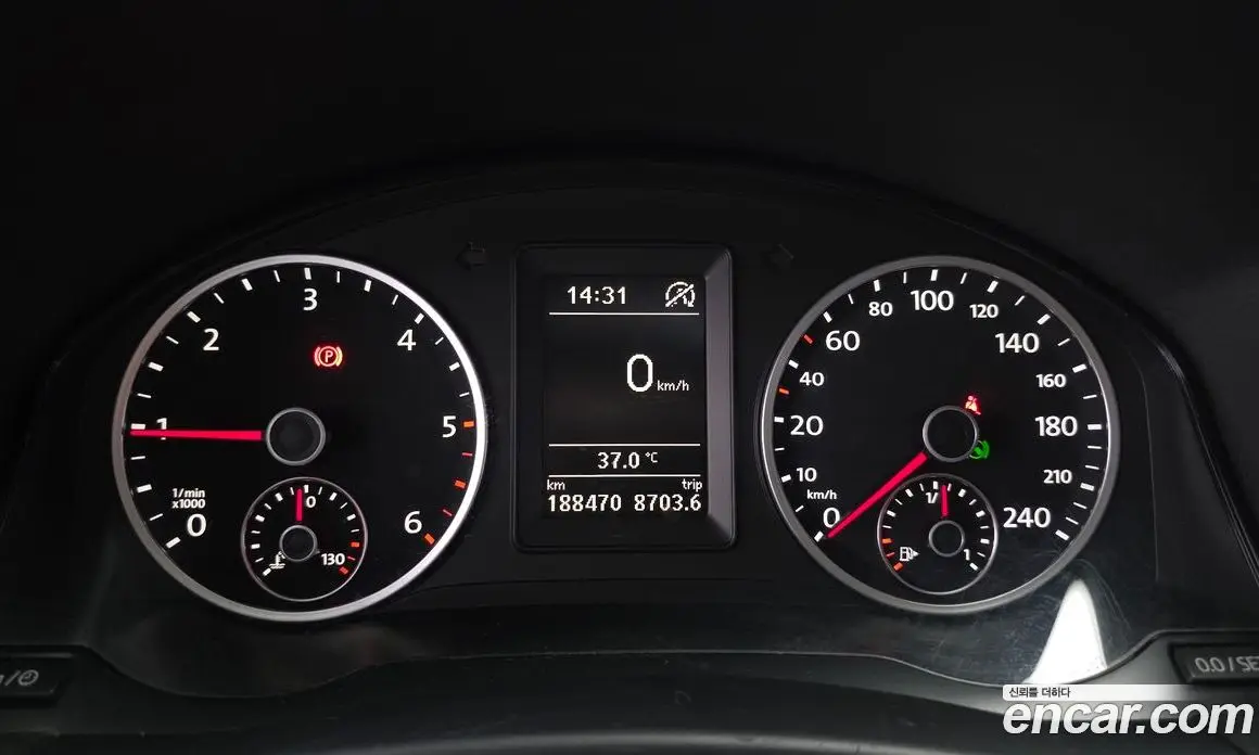 Volkswagen Tiguan 2013 2.0 автомат (гидро), фото 8