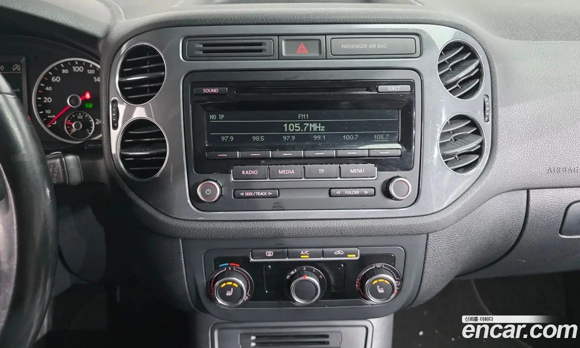 Volkswagen Tiguan 2014 2.0 автомат (гидро), фото 16