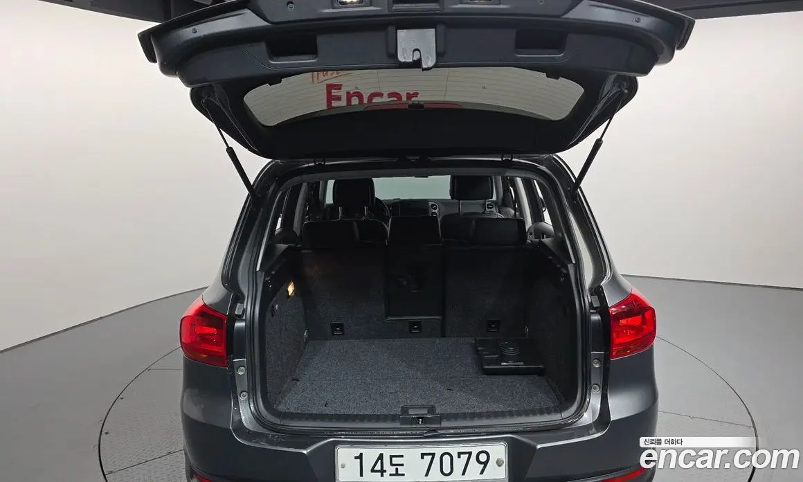 Volkswagen Tiguan 2014 2.0 автомат (гидро), фото 20