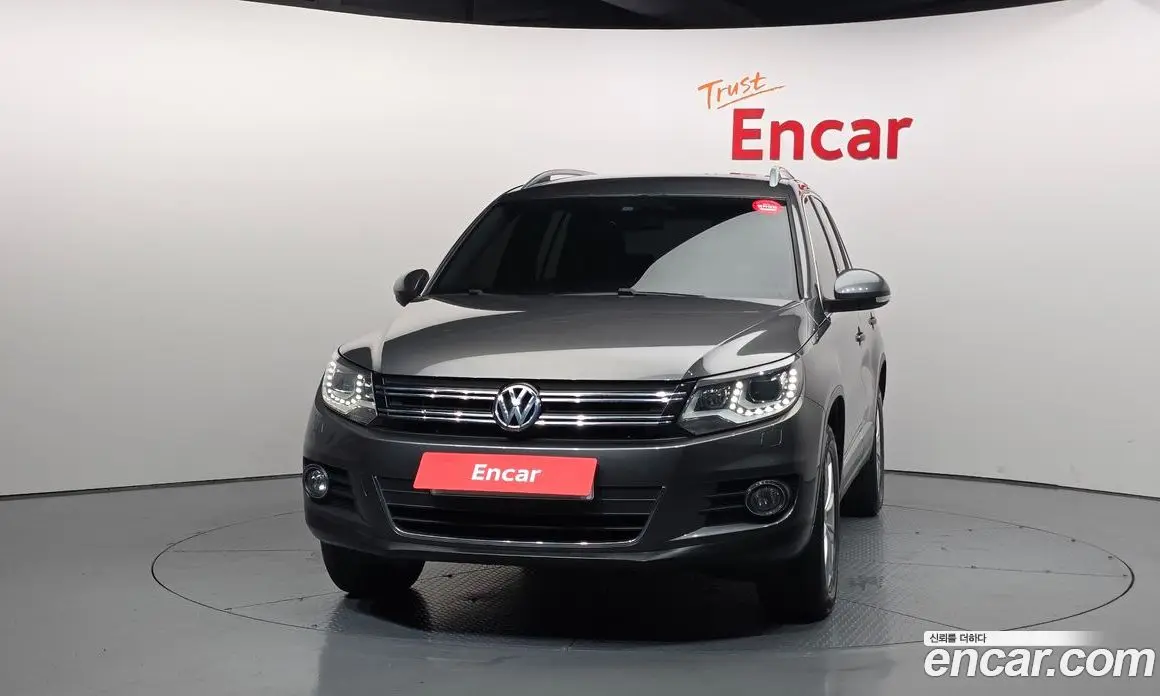 Volkswagen Tiguan 2014 2.0 автомат (гидро), фото 3