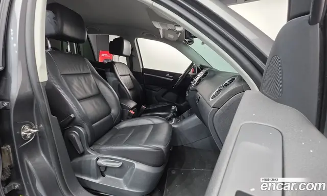 Volkswagen Tiguan 2014 2.0 автомат (гидро), миниатюра 10