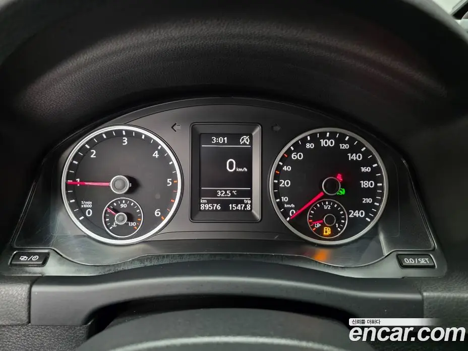 Volkswagen Tiguan 2014 2.0 автомат (гидро), фото 5 Volkswagen Tiguan 2014 2.0 автомат (гидро), фото 5