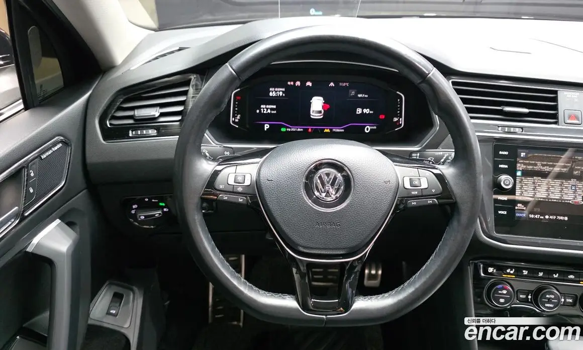 Volkswagen Tiguan 2020 2.0 автомат (гидро), фото 13