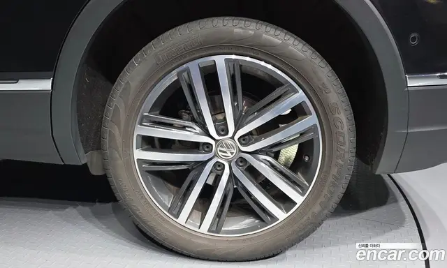 Volkswagen Tiguan 2020 2.0 автомат (гидро), миниатюра 5