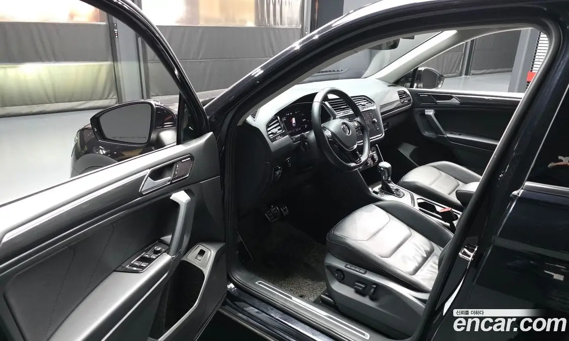 Volkswagen Tiguan 2020 2.0 автомат (гидро), фото 10