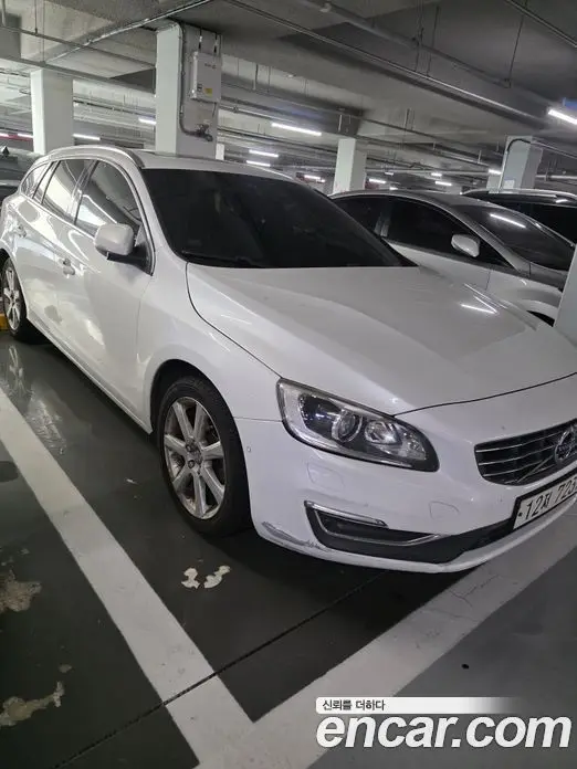 Volvo V60 2017 2.0 автомат (гидро), миниатюра 5 Volvo V60 2017 2.0 автомат (гидро), миниатюра 5