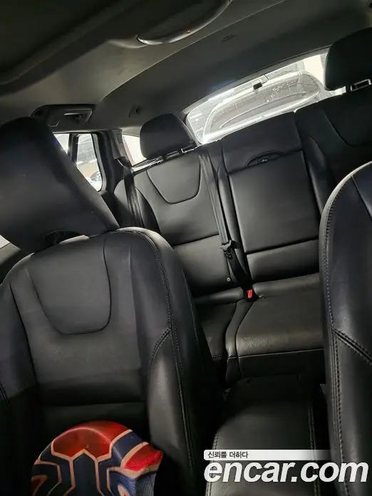 Volvo V60 2017 2.0 автомат (гидро), миниатюра 7 Volvo V60 2017 2.0 автомат (гидро), миниатюра 7