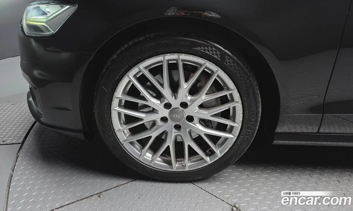 Audi A6 2015 3.0 автомат (гидро), фото 5 Audi A6 2015 3.0 автомат (гидро), фото 5