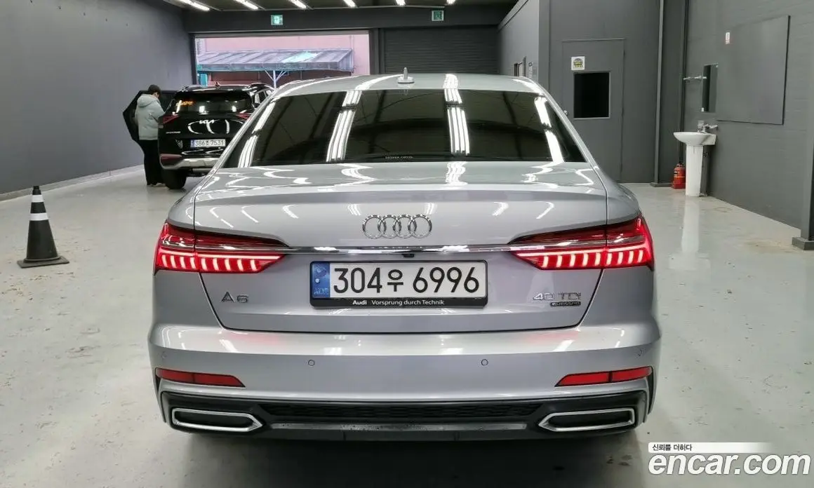 Audi A6 2020 2.0 автомат (гидро), фото 4