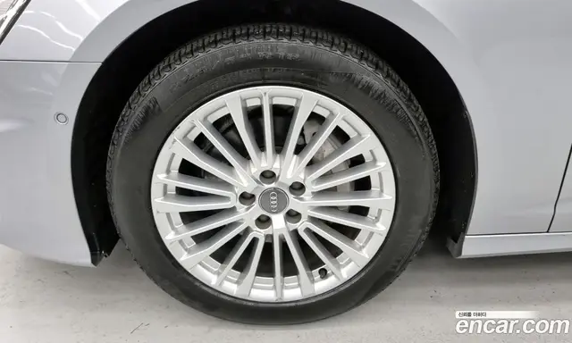 Audi A6 2020 2.0 автомат (гидро), миниатюра 5