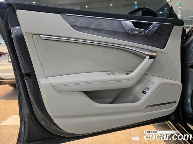 Audi A7 2024 3.0 автомат (гидро), миниатюра 12