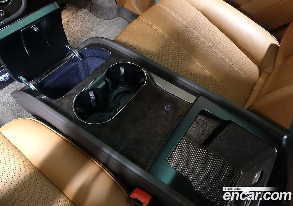 Bentley Bentayga 2020 4.0 автомат (гидро), фото 18
