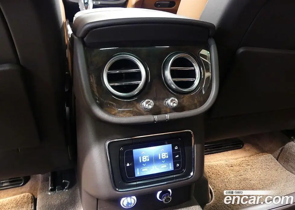Bentley Bentayga 2020 4.0 автомат (гидро), фото 19