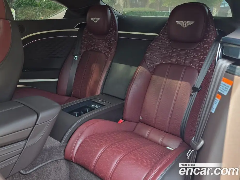 Bentley Continental 2026 4.0 автомат (гидро), фото 14 Bentley Continental 2026 4.0 автомат (гидро), фото 14