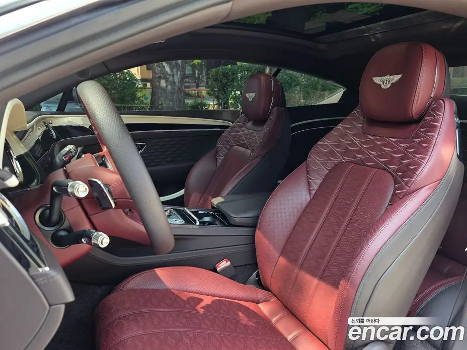 Bentley Continental 2026 4.0 автомат (гидро), фото 10 Bentley Continental 2026 4.0 автомат (гидро), фото 10