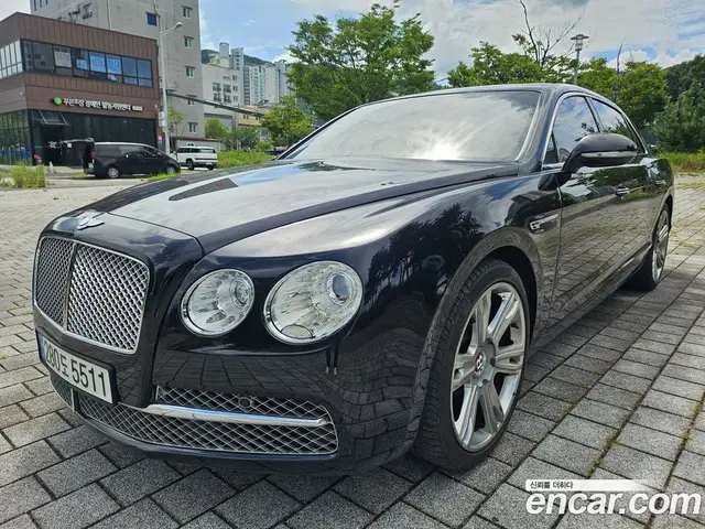 Bentley Flying Spur, 2015, 147 538 км