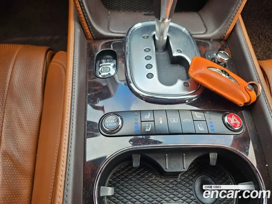 Bentley Flying Spur 2015 4.0 автомат (гидро), фото 18 Bentley Flying Spur 2015 4.0 автомат (гидро), фото 18
