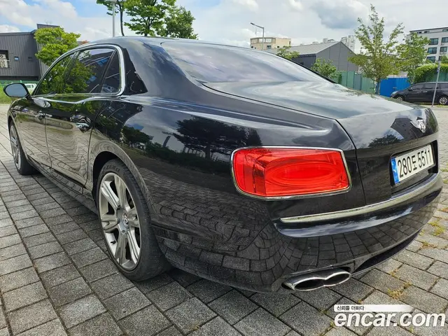 Bentley Flying Spur 2015 4.0 автомат (гидро), миниатюра 3 Bentley Flying Spur 2015 4.0 автомат (гидро), миниатюра 3