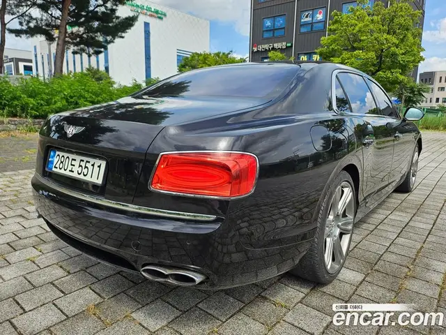 Bentley Flying Spur 2015 4.0 автомат (гидро), миниатюра 5 Bentley Flying Spur 2015 4.0 автомат (гидро), миниатюра 5