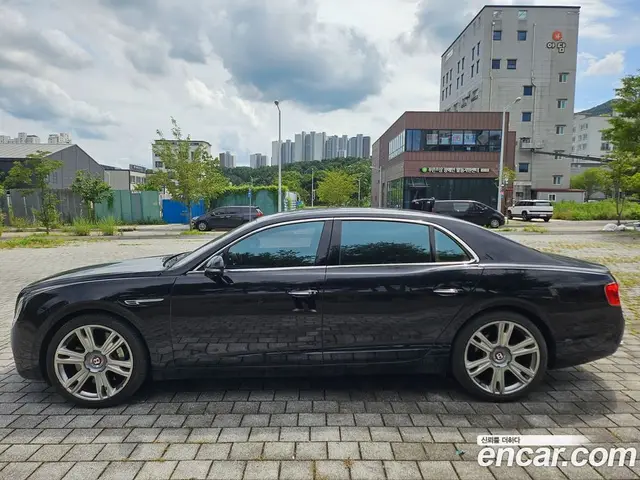 Bentley Flying Spur 2015 4.0 автомат (гидро), миниатюра 6 Bentley Flying Spur 2015 4.0 автомат (гидро), миниатюра 6